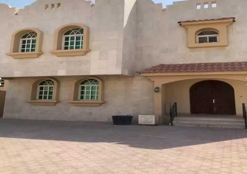 Commercial Ready Property U/F Standalone Villa  for rent in Al Sadd , Doha #9151 - 1  image 